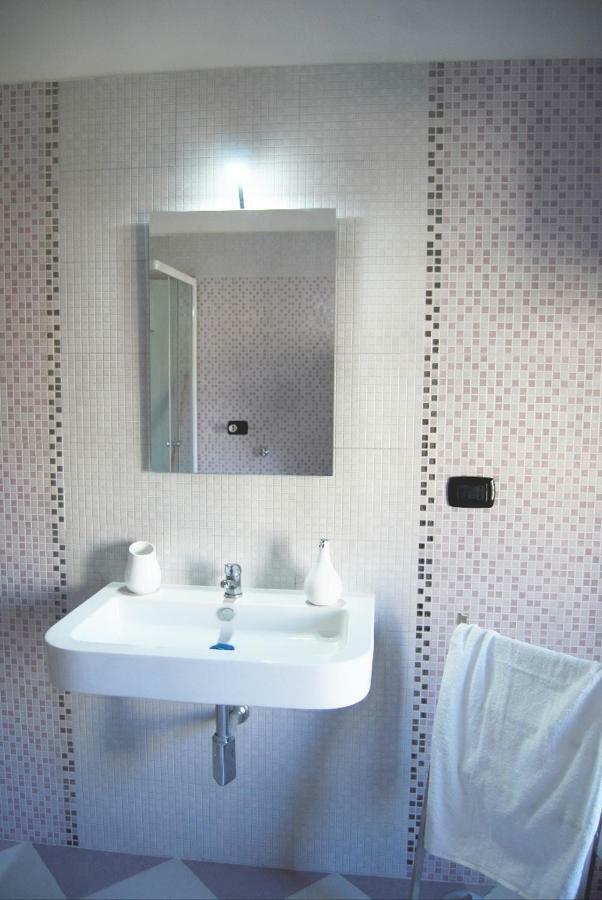 La Soffitta Vicino Al Mare Apartment Кастеламаре ди Стабия Екстериор снимка